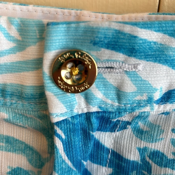 Lilly Pulitzer Size 6 Buttercup Short - Picture 4 of 8